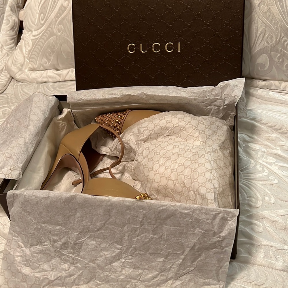 Gucci T strap heels new gold design on toe all leather extra tips for heels